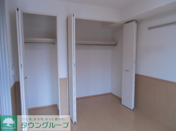 イーズフィールド Bの物件内観写真